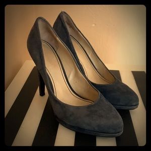 Suede Blue Size 7 Nine West Pumps.